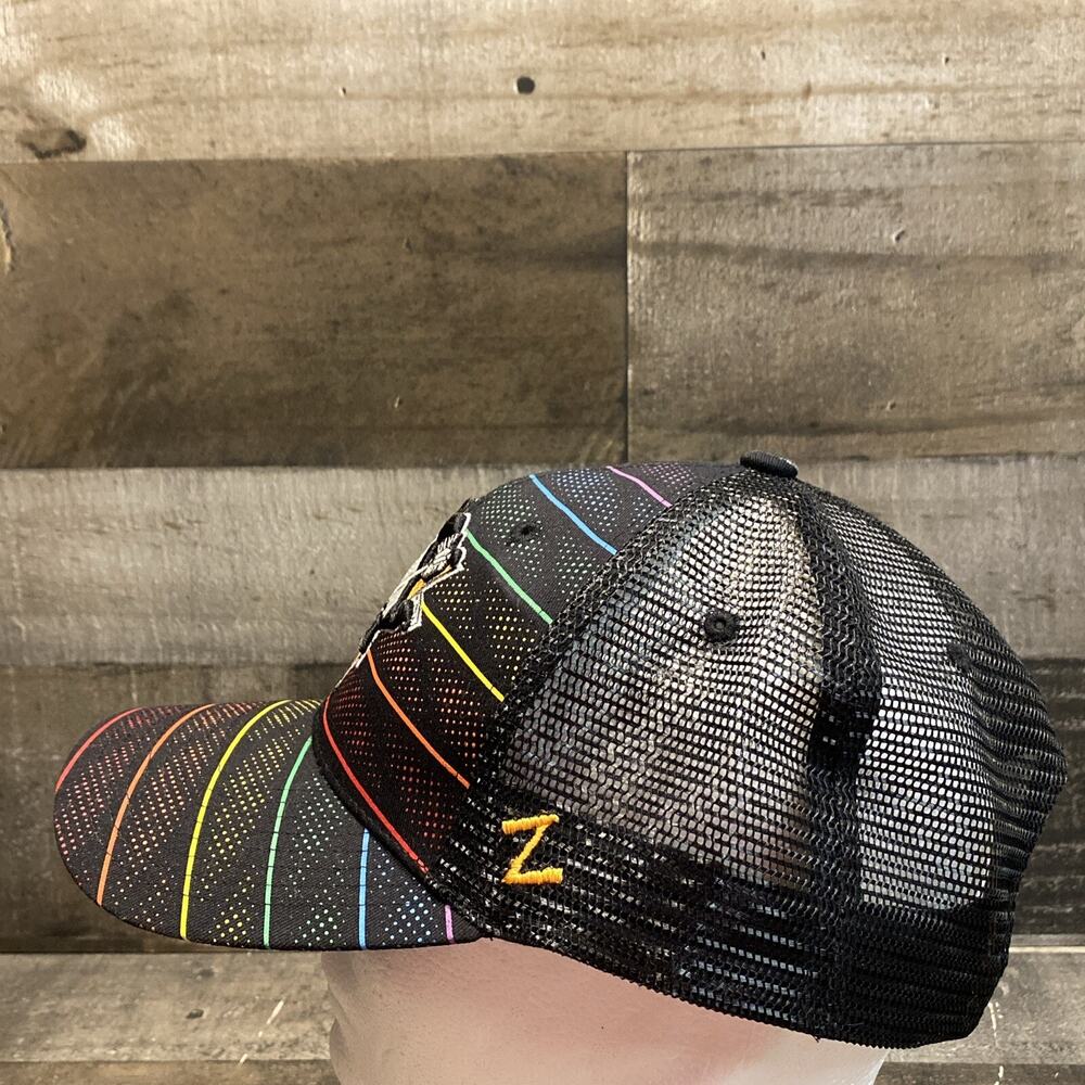 Zephyr NHL Pittsburgh Penguins “Pride” Curved Bill ADJ Trucker Hat - Picture 4 of 11